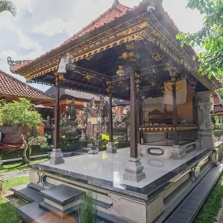 Bed and Breakfast Matahari House